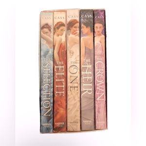 The Selection Series 5 Books Collection Set by Kiera Cass - Paperback